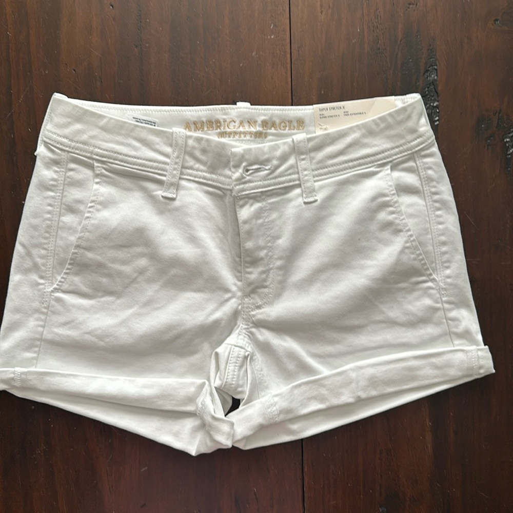 NWT American Eagle Super Stretch Shorts White Size 2